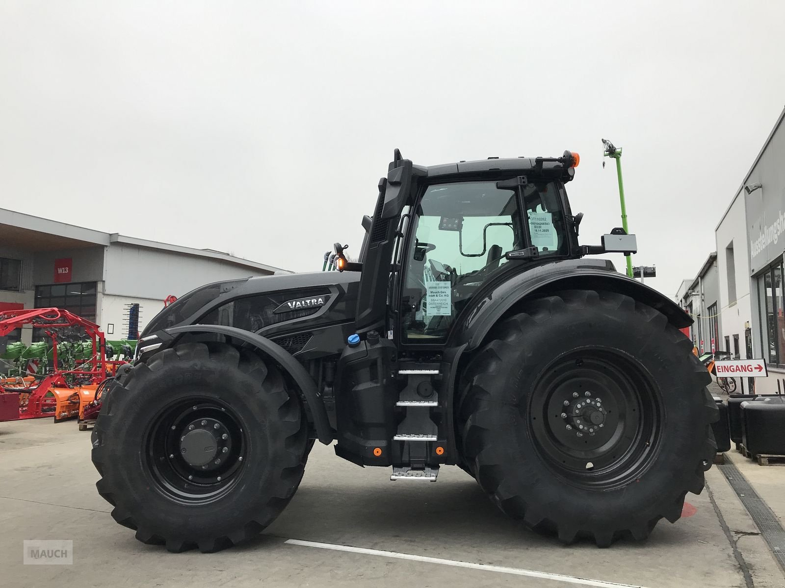 Traktor tipa Valtra Q305, Neumaschine u Burgkirchen (Slika 2)