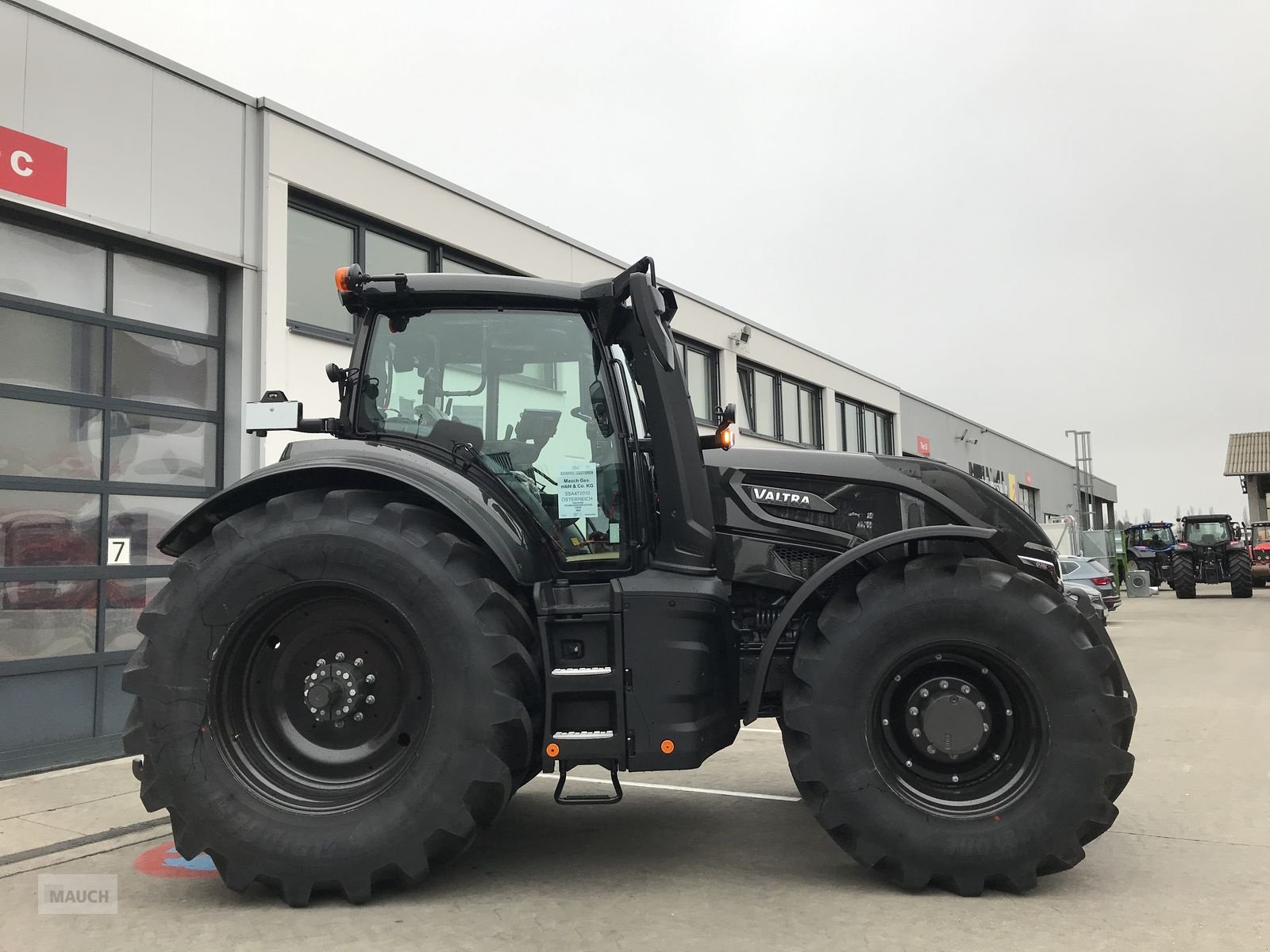 Traktor tipa Valtra Q305, Neumaschine u Burgkirchen (Slika 5)