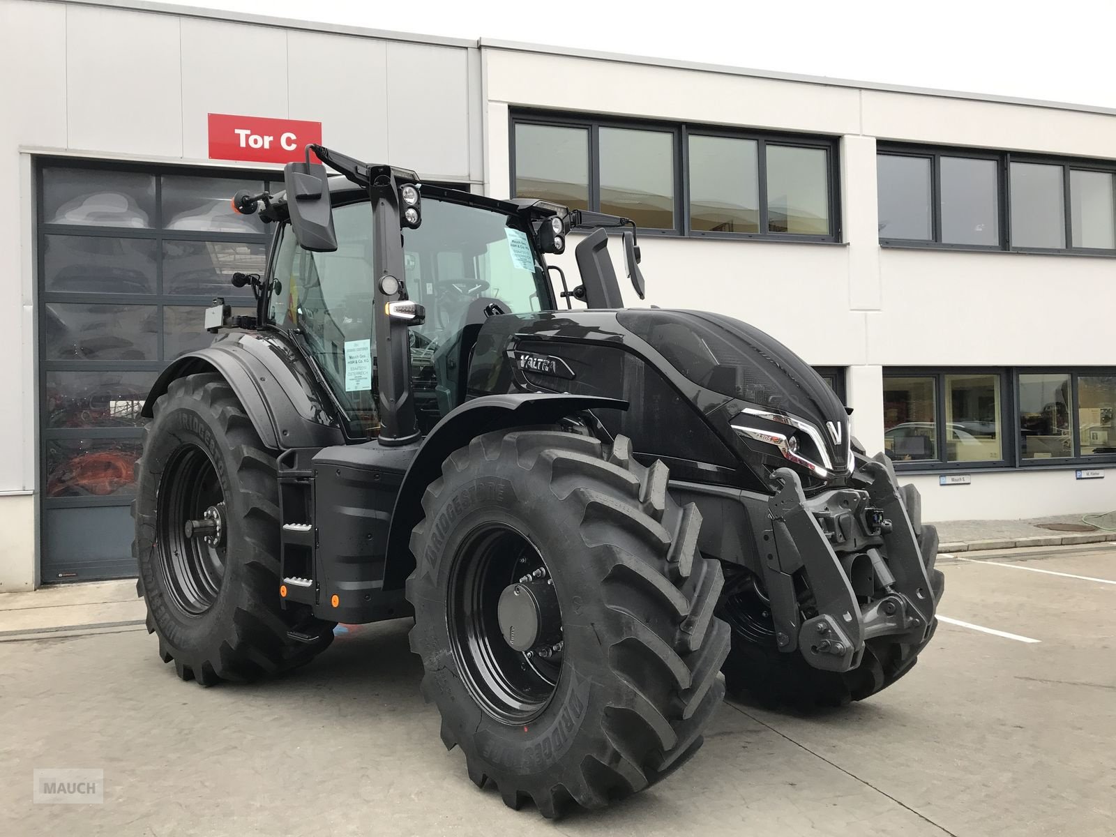 Traktor tipa Valtra Q305, Neumaschine u Burgkirchen (Slika 4)