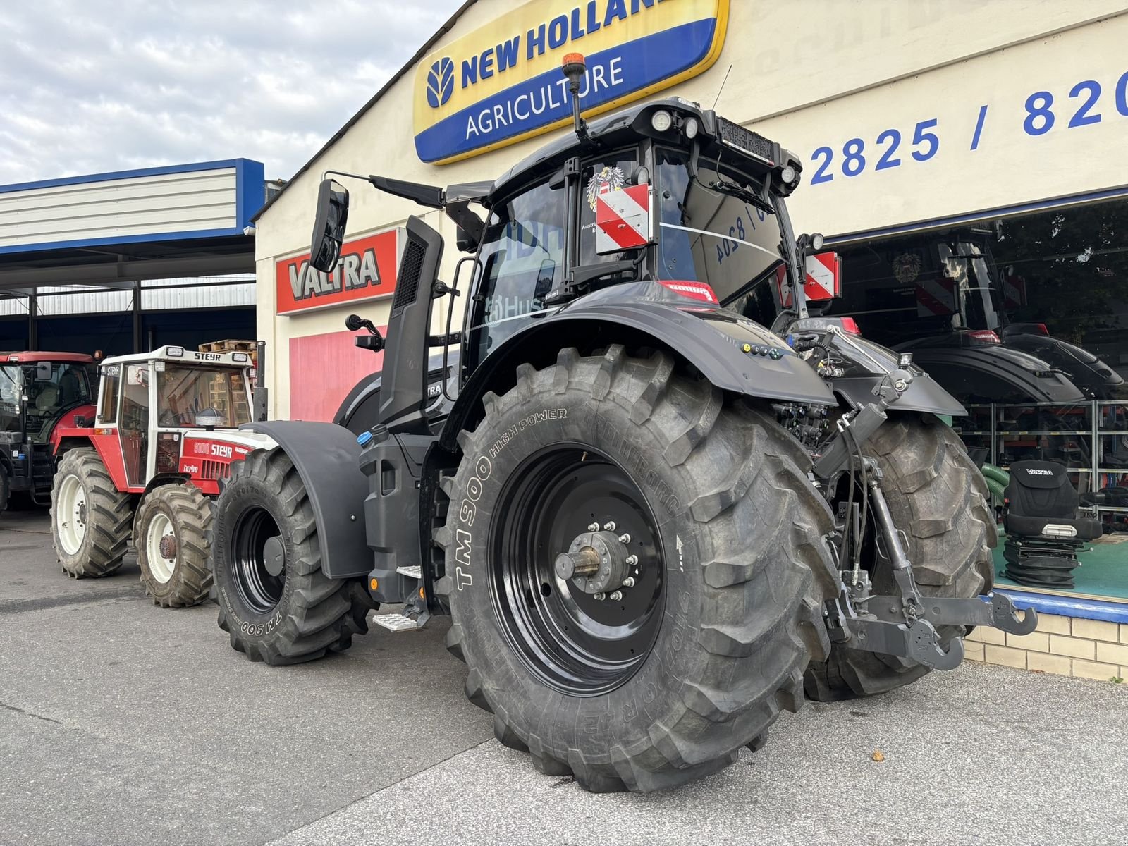 Traktor des Typs Valtra Q305, Gebrauchtmaschine in Göpfritz (Bild 4)