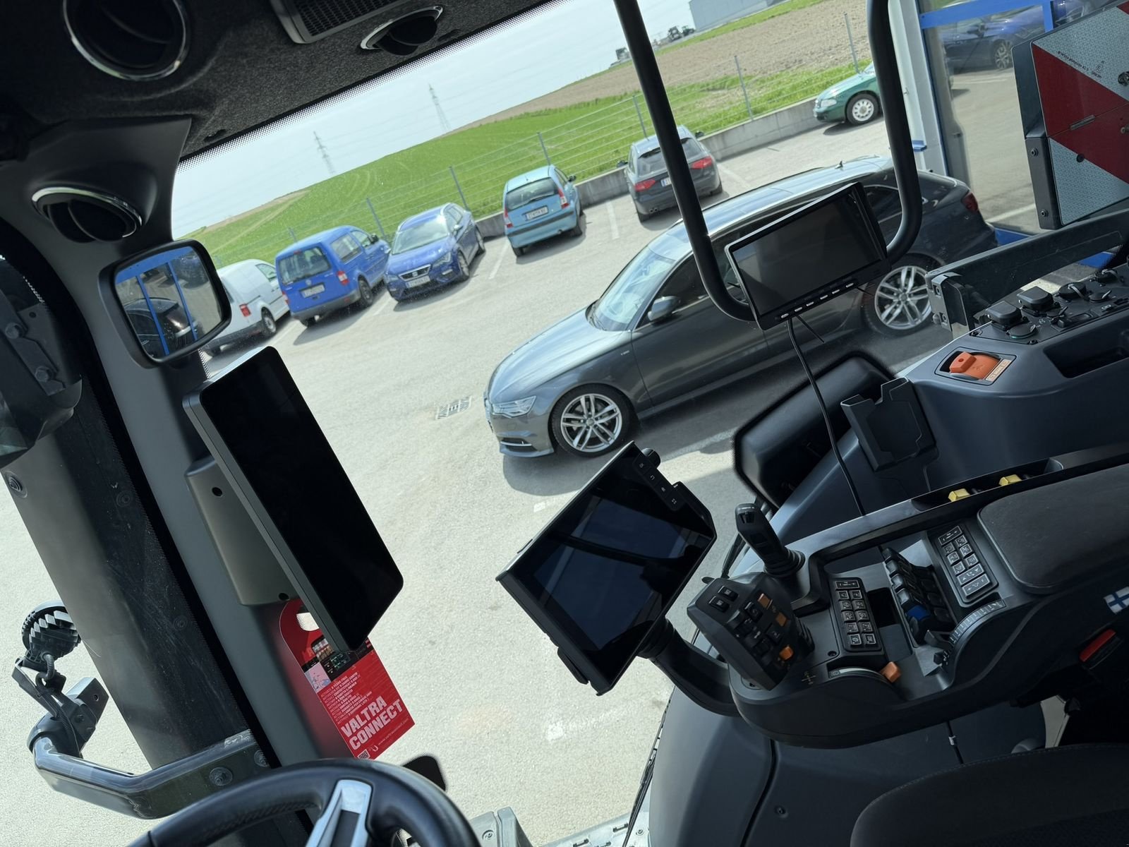 Traktor типа Valtra Q305, Vorführmaschine в Göpfritz (Фотография 11)