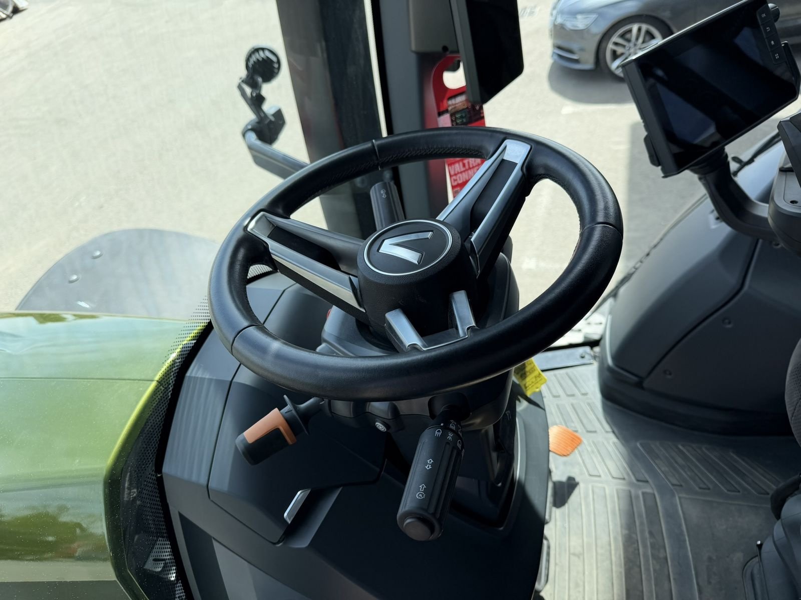 Traktor типа Valtra Q305, Vorführmaschine в Göpfritz (Фотография 12)