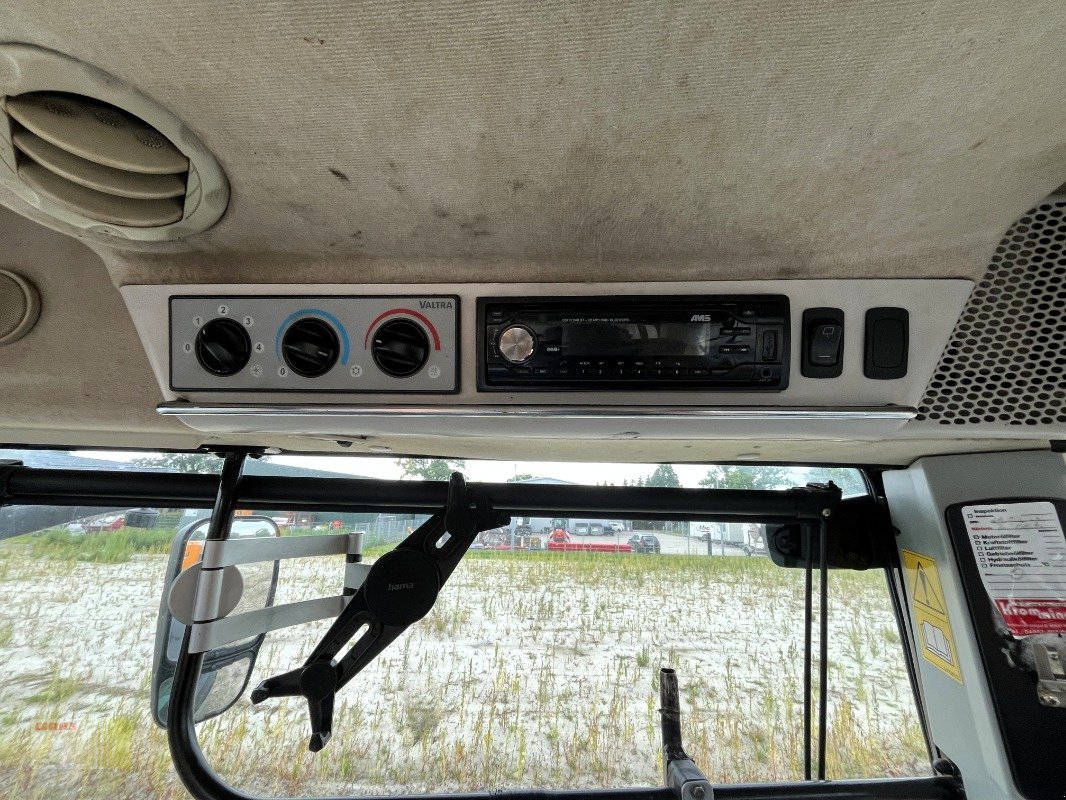 Traktor типа Valtra S 274, FKH + FZW, Gebrauchtmaschine в Westerstede (Фотография 14)