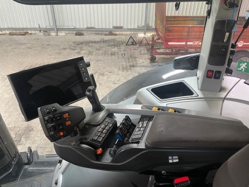 Traktor типа Valtra S 294 Smart Touch, Gebrauchtmaschine в Wuppertal (Фотография 8)