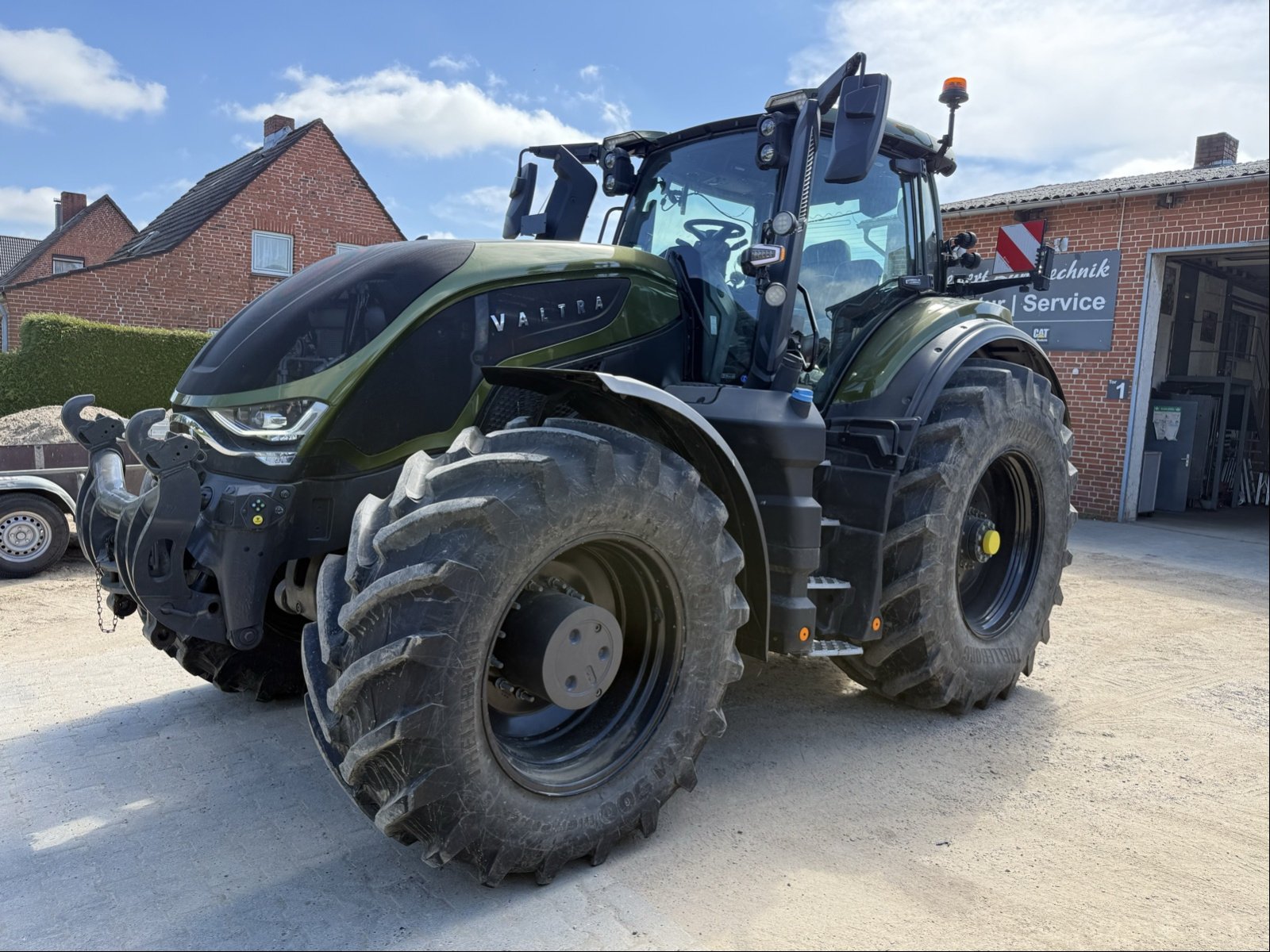 Traktor от тип Valtra S 376, Gebrauchtmaschine в Gadebusch (Снимка 2)