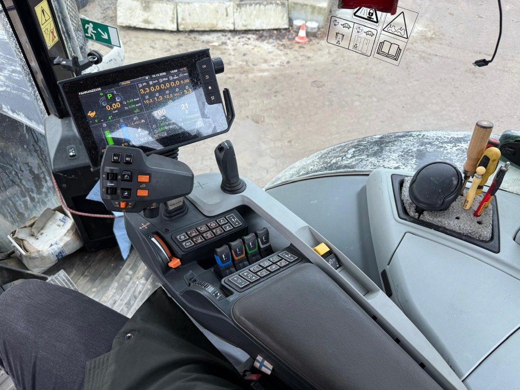 Traktor des Typs Valtra S 394, Gebrauchtmaschine in Bad Oldesloe (Bild 20)