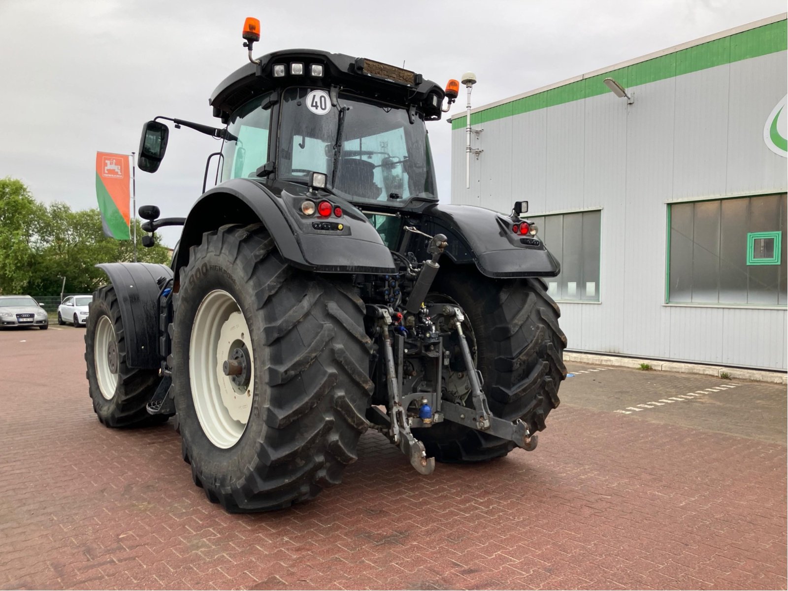 Traktor des Typs Valtra S 394, Gebrauchtmaschine in Goldberg (Bild 9)