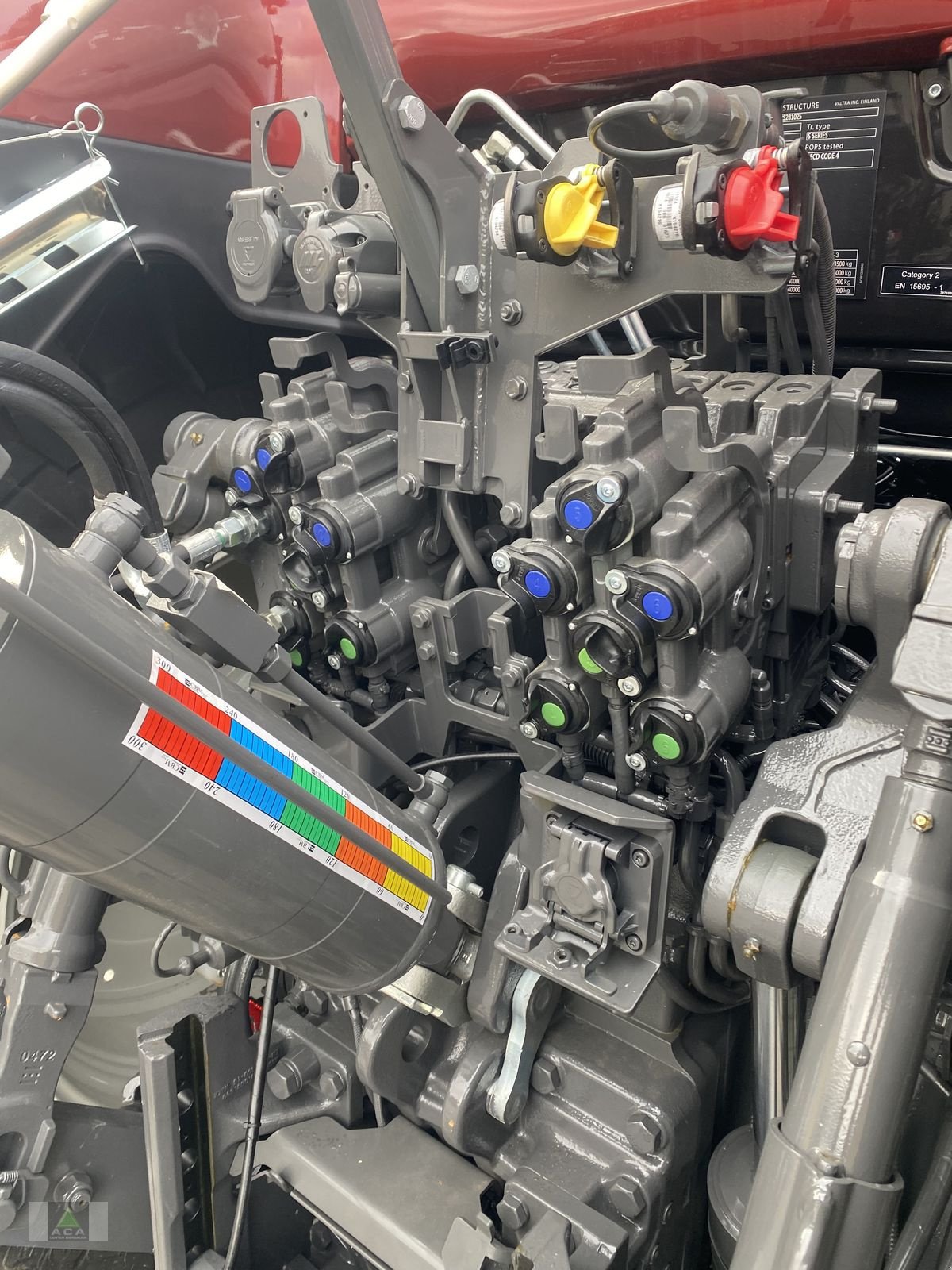 Traktor of the type Valtra S 416, Gebrauchtmaschine in Markt Hartmannsdorf (Picture 5)