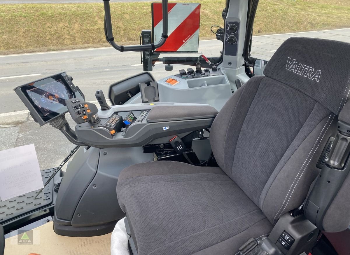 Traktor от тип Valtra S 416, Gebrauchtmaschine в Markt Hartmannsdorf (Снимка 10)