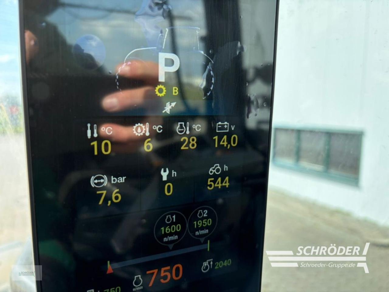 Traktor des Typs Valtra S 416, Neumaschine in Leizen (Bild 15)