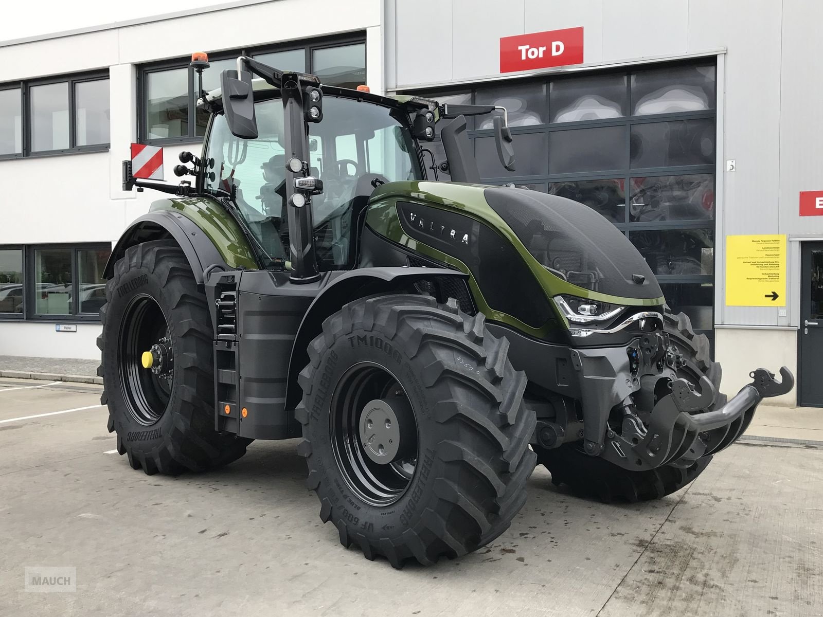 Traktor tipa Valtra S 416, Vorführmaschine u Burgkirchen (Slika 2)