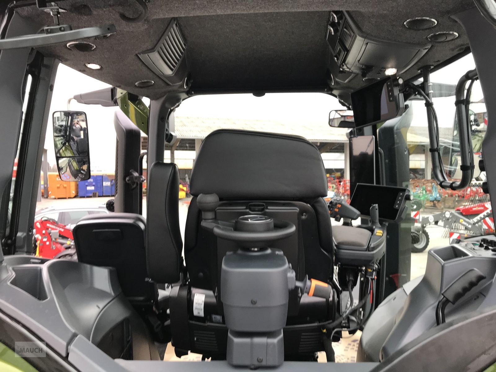 Traktor tipa Valtra S 416, Vorführmaschine u Burgkirchen (Slika 24)