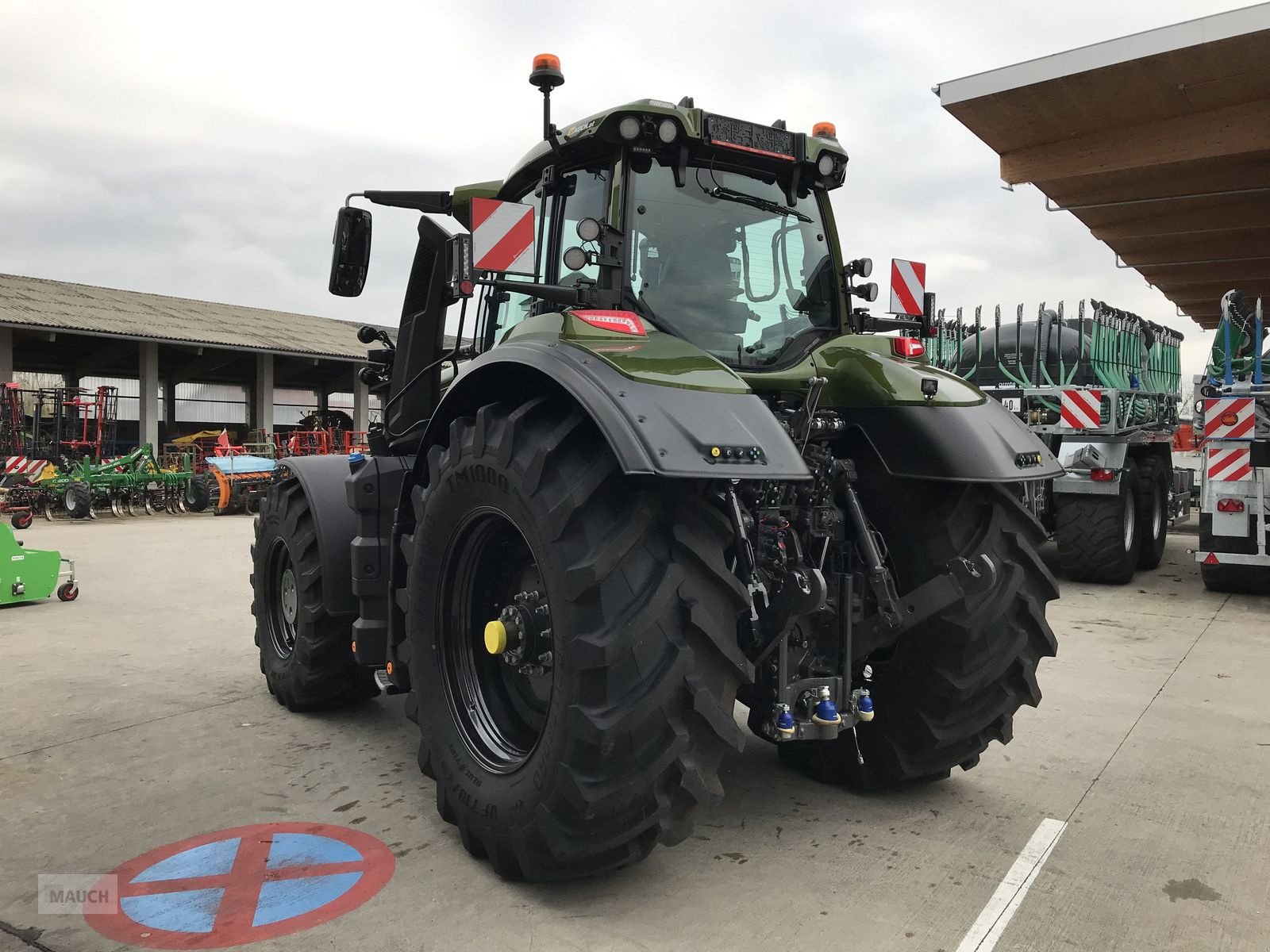 Traktor tipa Valtra S 416, Vorführmaschine u Burgkirchen (Slika 7)
