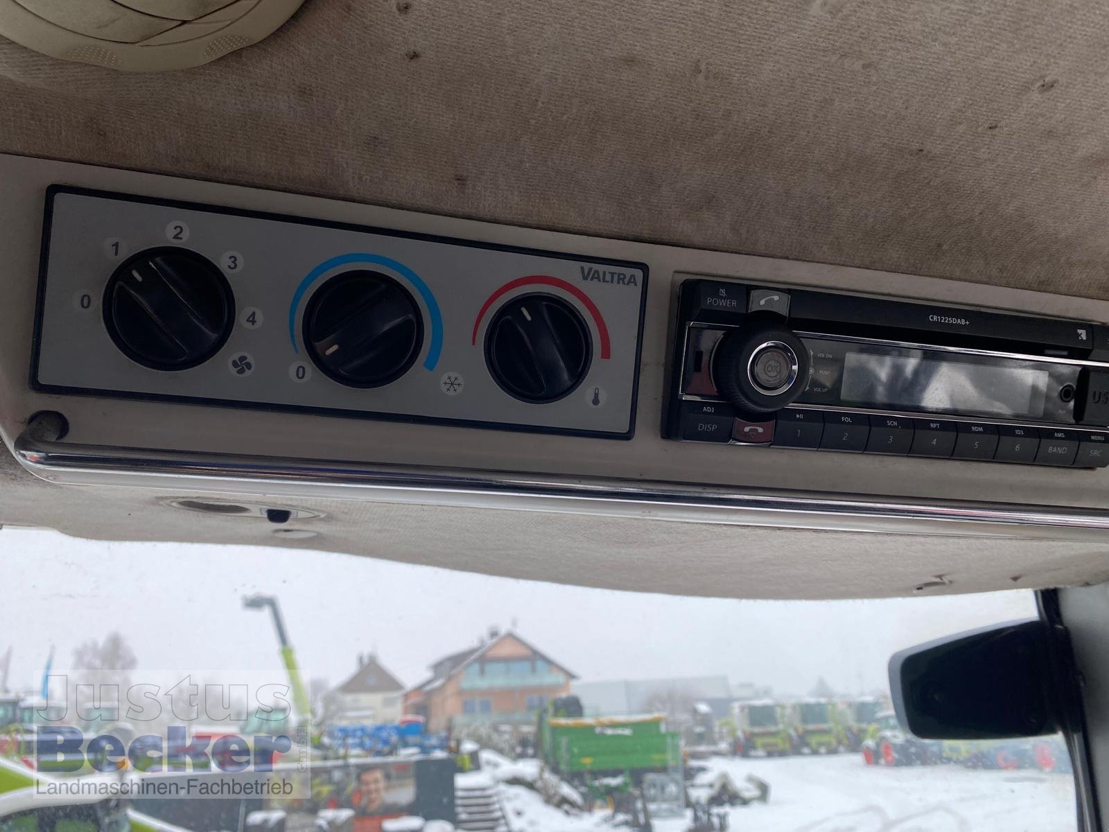 Traktor van het type Valtra S232, Gebrauchtmaschine in Weimar-Niederwalgern (Foto 14)