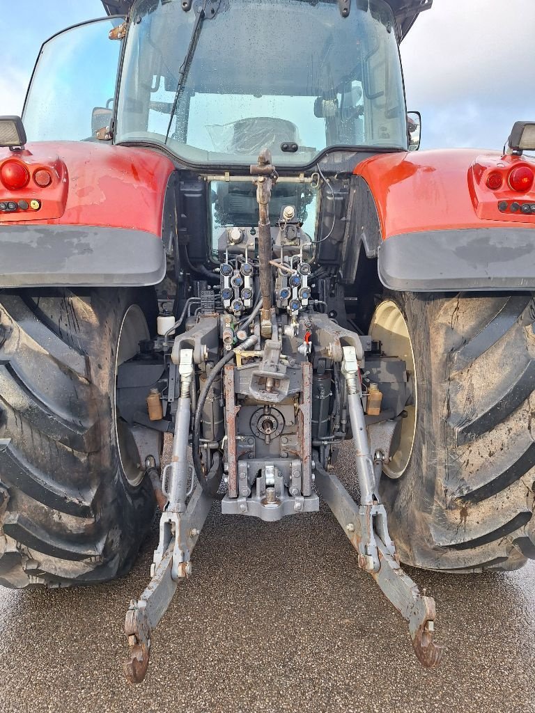 Traktor of the type Valtra S233, Gebrauchtmaschine in Neufchâtel-en-Bray (Picture 5)