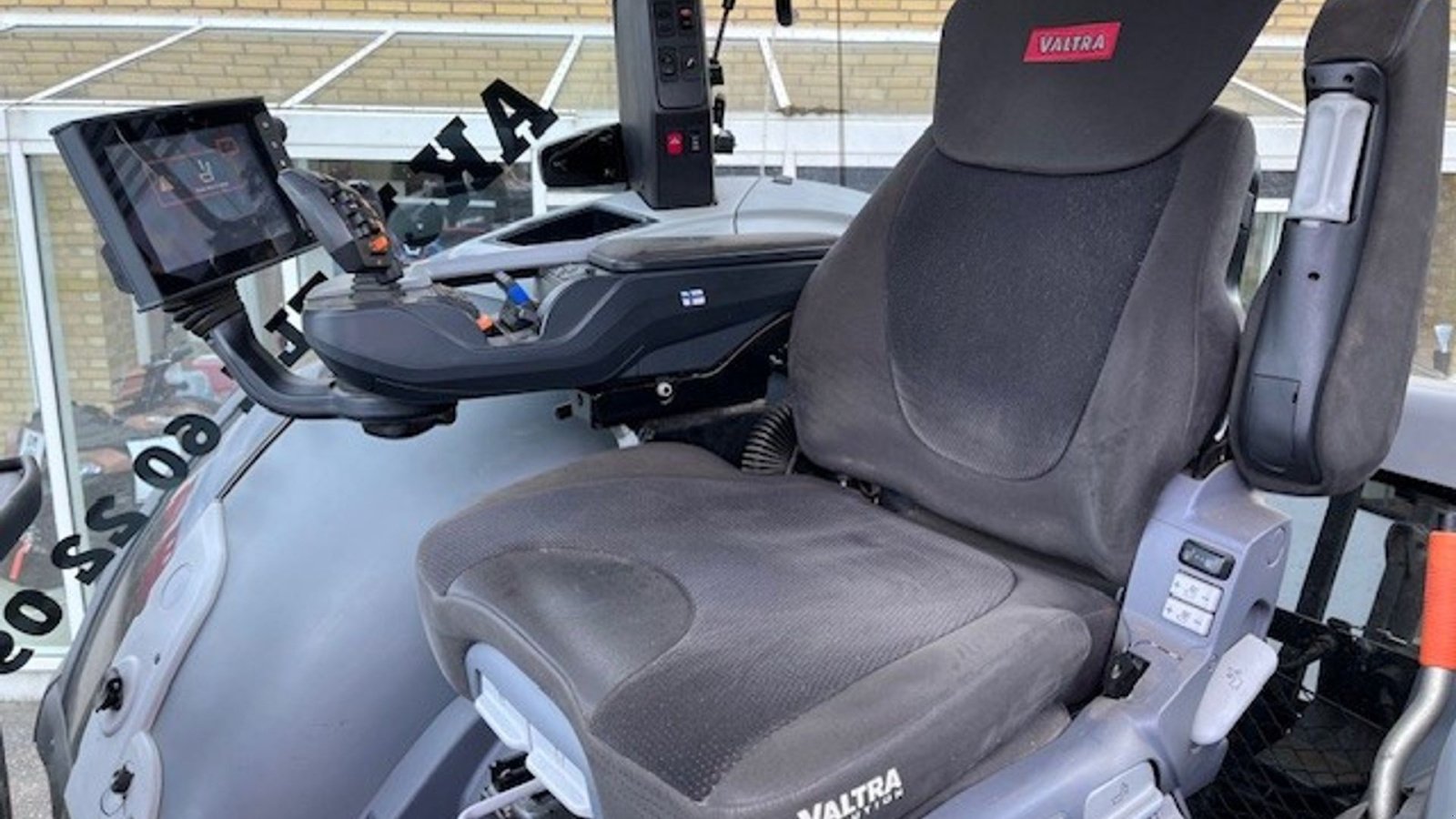 Traktor του τύπου Valtra S294, Gebrauchtmaschine σε Sakskøbing (Φωτογραφία 8)