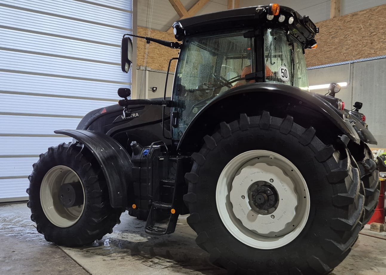 Traktor typu Valtra S294, Gebrauchtmaschine v Deggendorf (Obrázek 16)