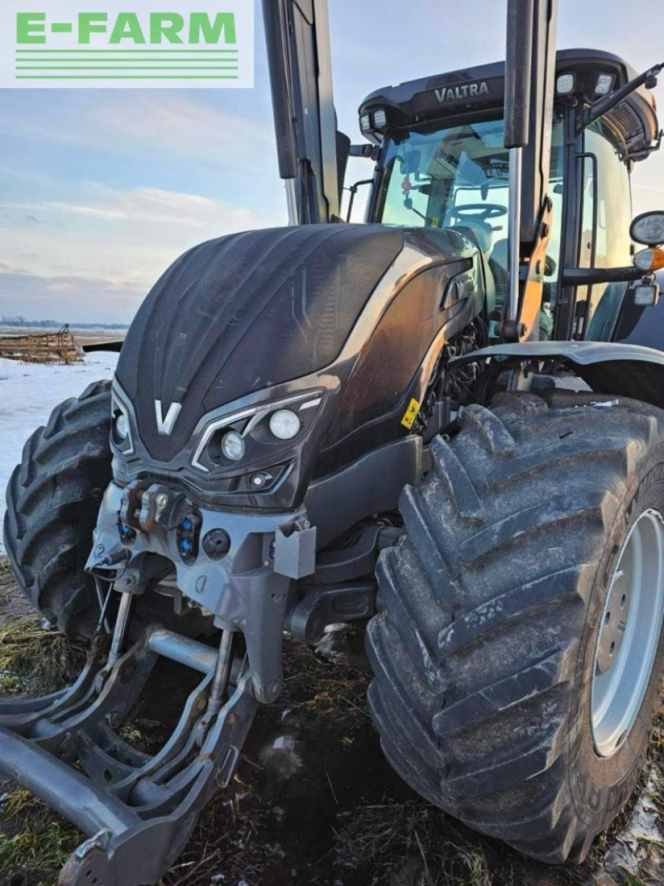 Traktor des Typs Valtra S294, Gebrauchtmaschine in Hamburg (Bild 5)