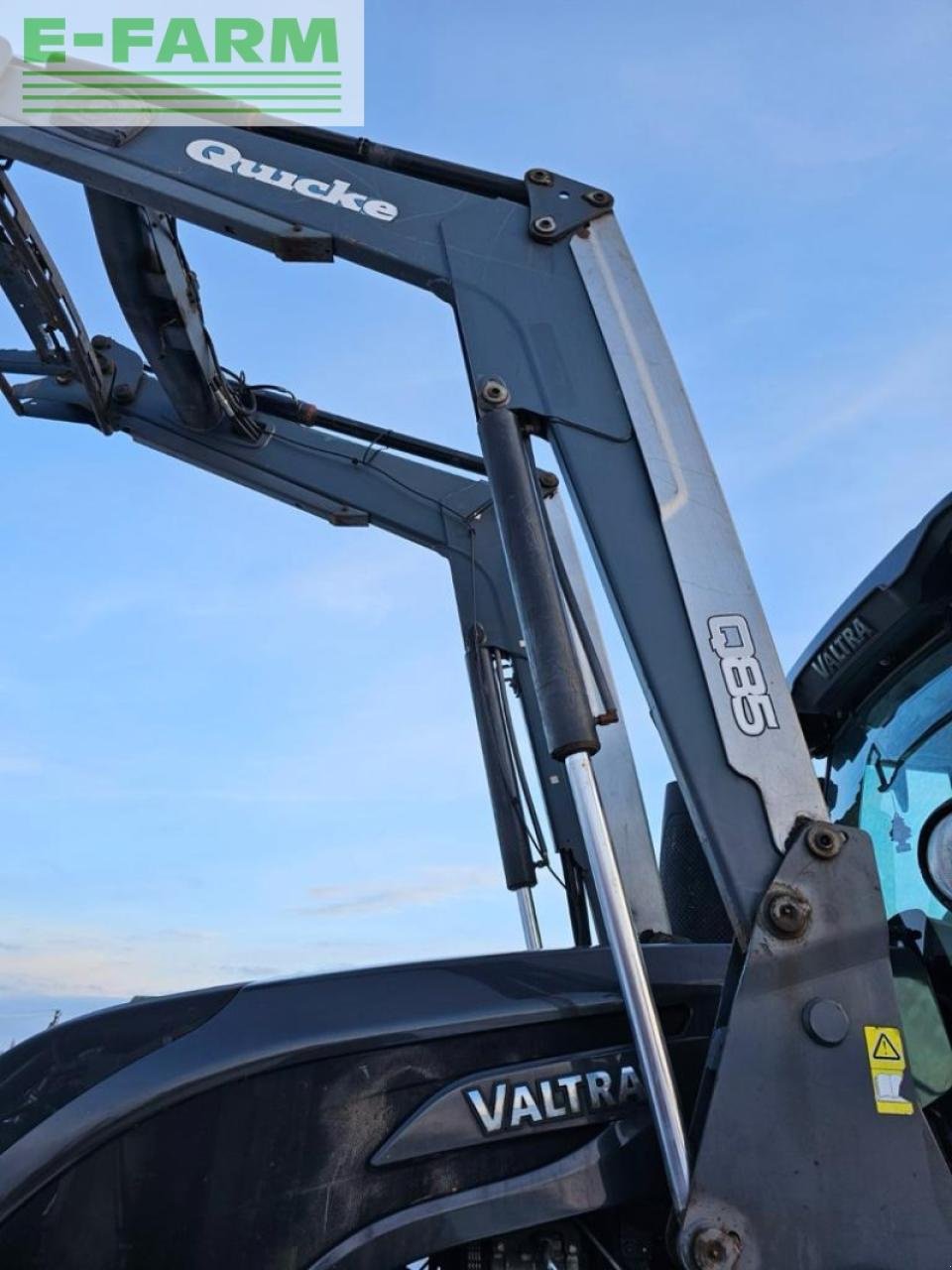 Traktor tipa Valtra S294, Gebrauchtmaschine u Hamburg (Slika 12)