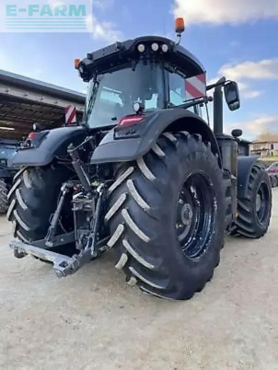 Traktor van het type Valtra s294, Gebrauchtmaschine in MONFERRAN (Foto 3)