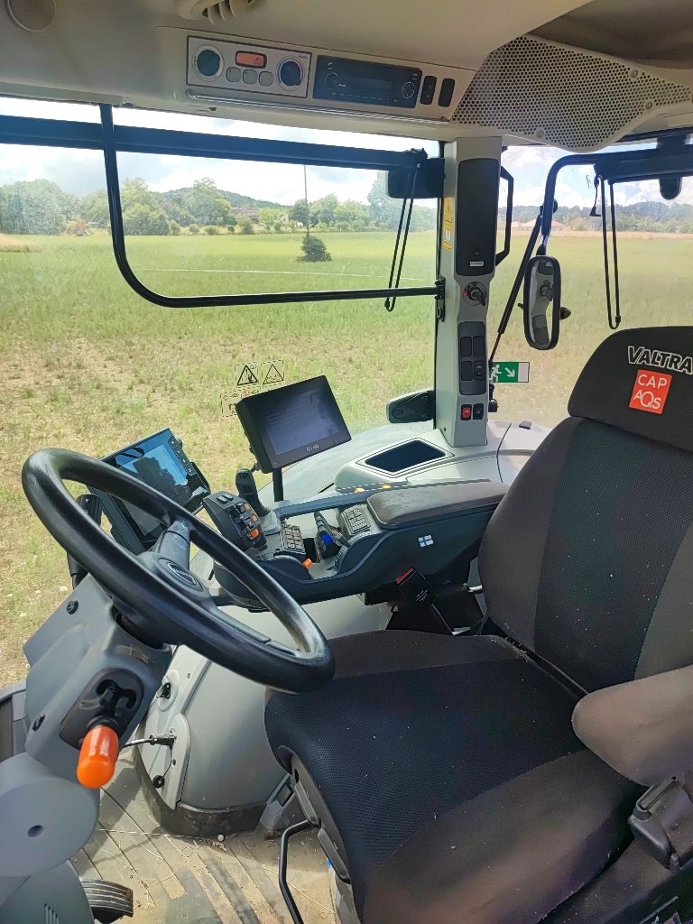 Traktor typu Valtra S294, Gebrauchtmaschine v LABASTIDE MURAT (Obrázek 7)