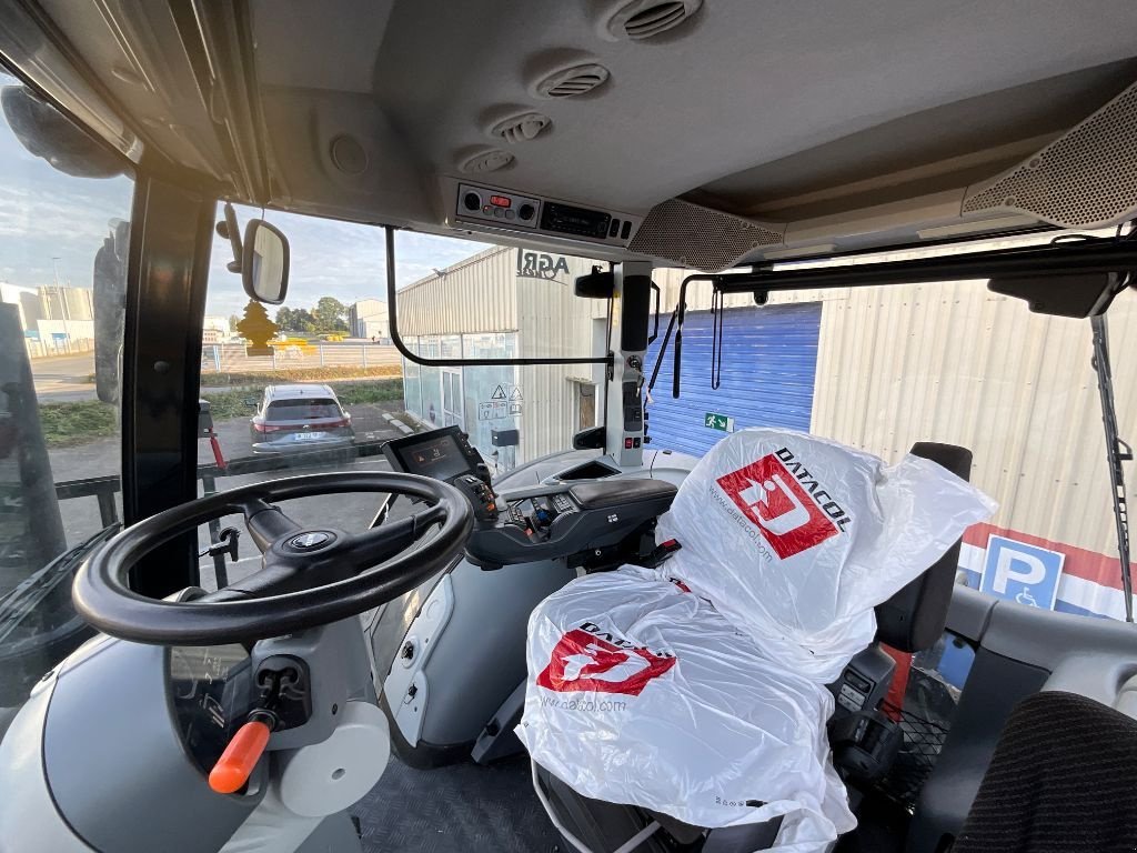 Traktor του τύπου Valtra S324, Gebrauchtmaschine σε SAINT JAMES (Φωτογραφία 3)