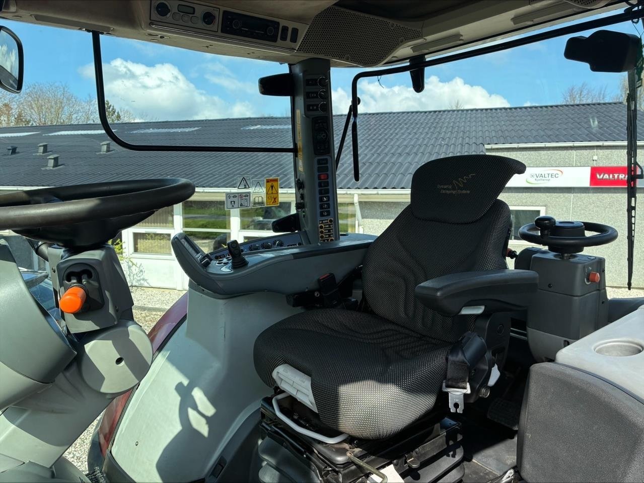 Traktor du type Valtra S353, Gebrauchtmaschine en Skanderborg (Photo 3)