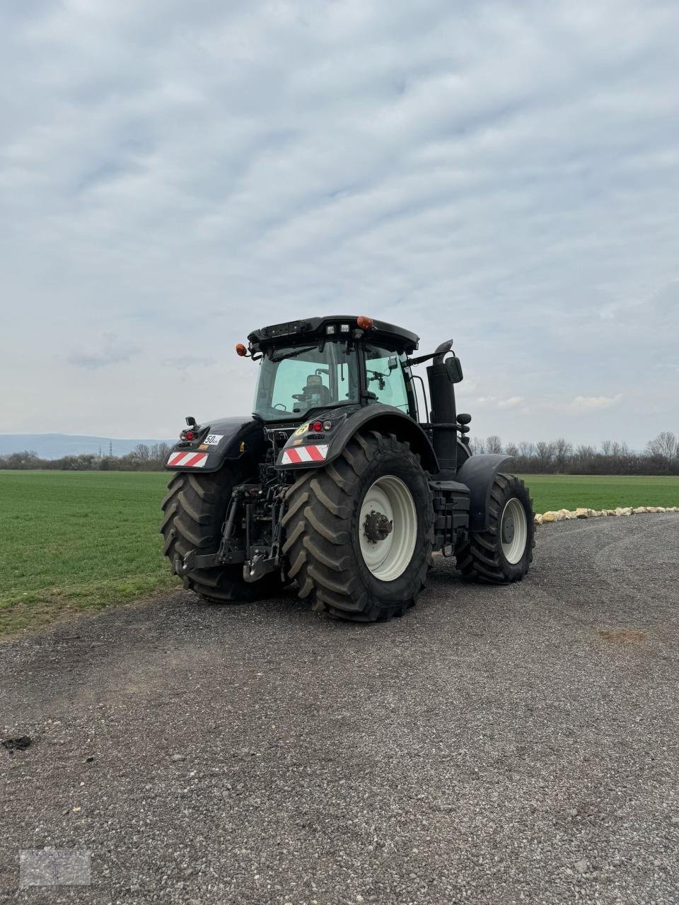 Traktor del tipo Valtra S374 mit RÜFA, Gebrauchtmaschine In Pragsdorf (Immagine 4)