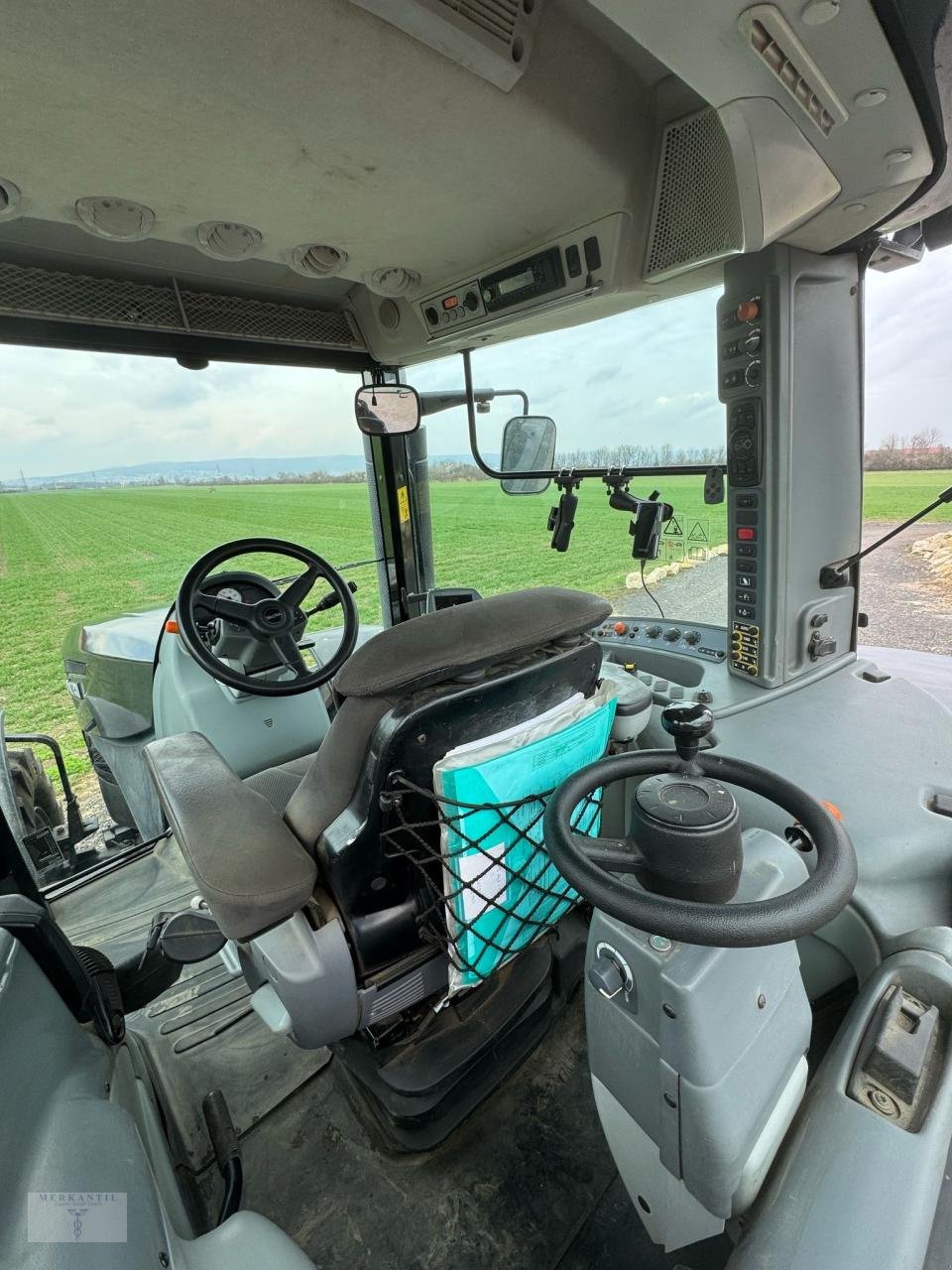 Traktor del tipo Valtra S374 mit RÜFA, Gebrauchtmaschine In Pragsdorf (Immagine 5)