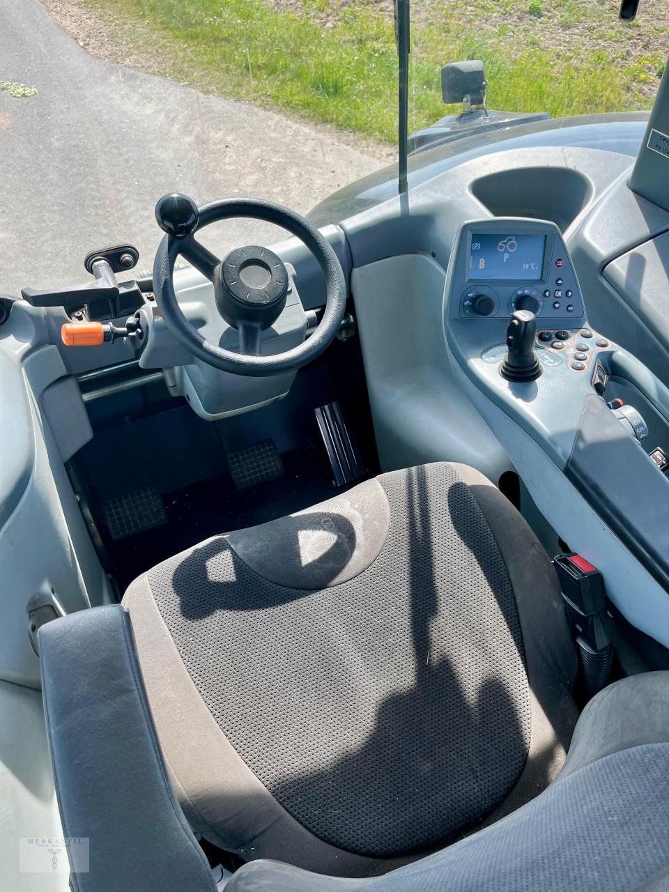 Traktor del tipo Valtra S374 mit RÜFA, Gebrauchtmaschine In Pragsdorf (Immagine 15)