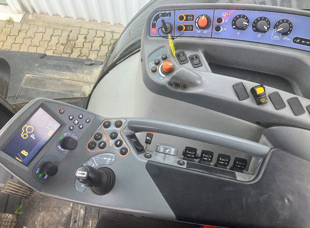 Traktor типа Valtra S374  Rüfa, Gebrauchtmaschine в Sonnewalde (Фотография 7)