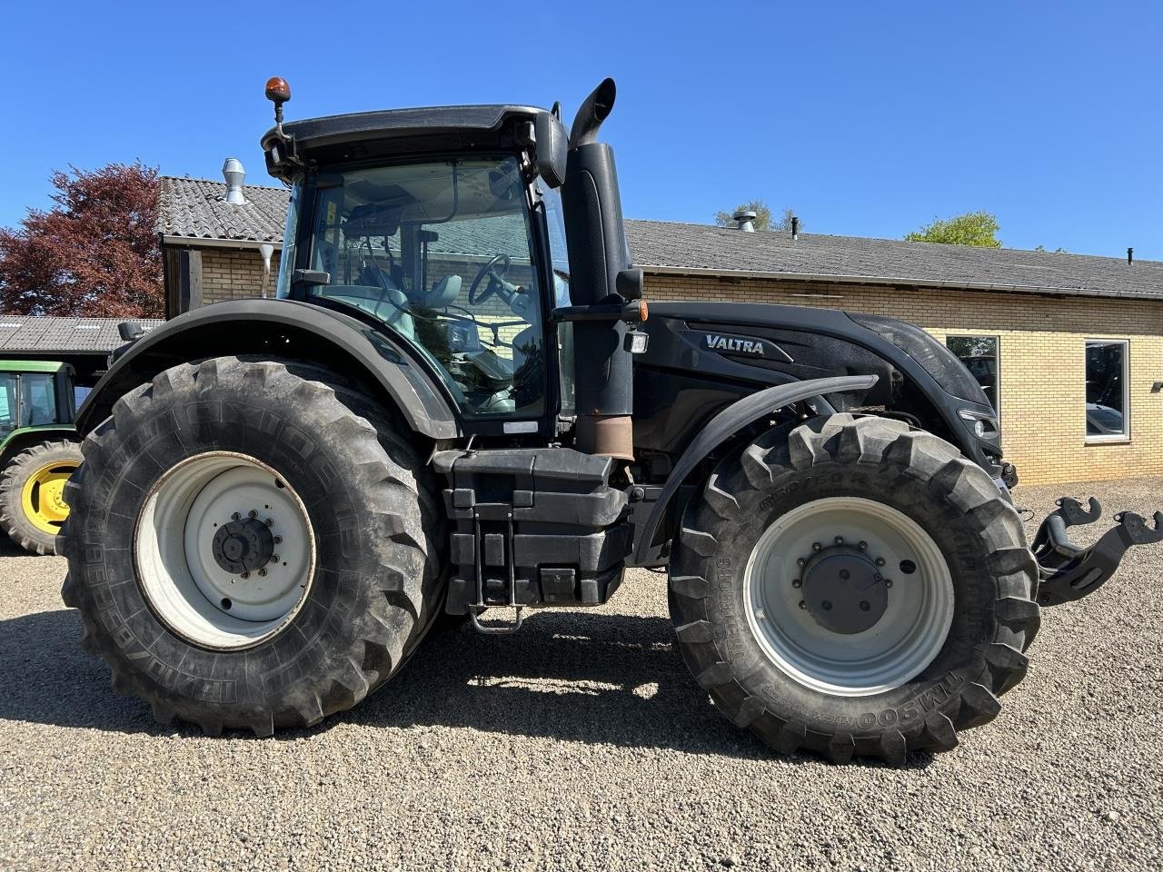 Traktor of the type Valtra S374, Gebrauchtmaschine in Skanderborg (Picture 7)