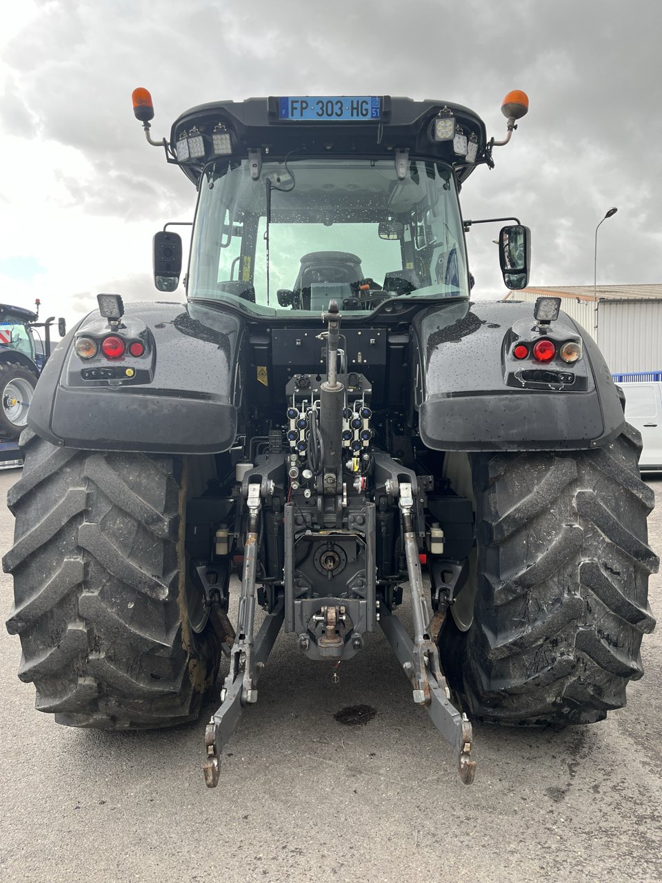 Traktor tipa Valtra S374, Gebrauchtmaschine u VERT TOULON (Slika 8)