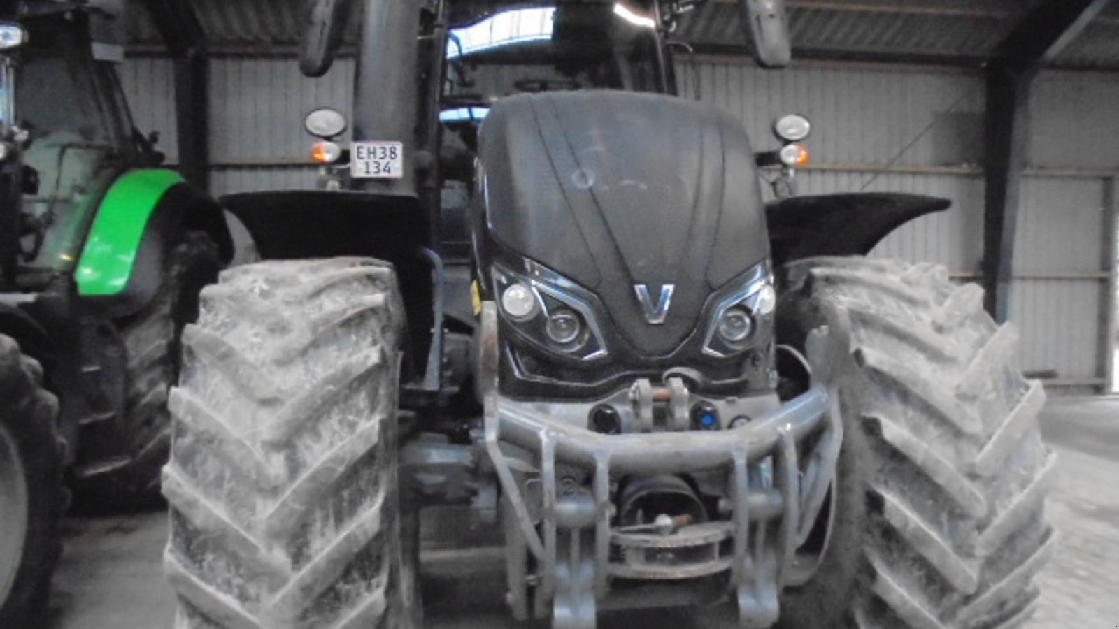 Traktor vrste Valtra S374, Gebrauchtmaschine v Rønde (Slika 6)