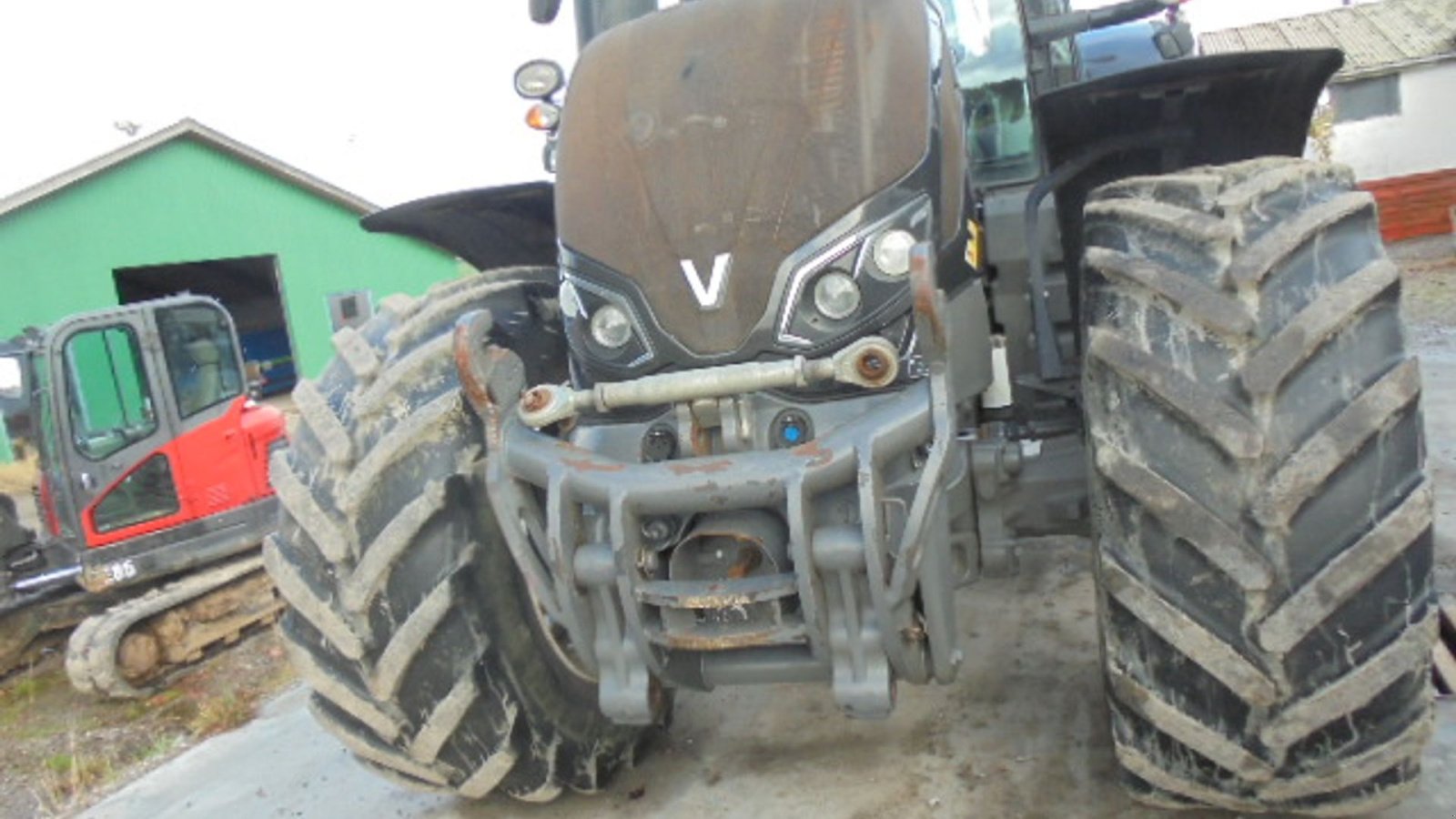 Traktor del tipo Valtra S374, Gebrauchtmaschine In Rønde (Immagine 3)