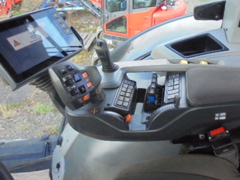 Traktor Türe ait Valtra S374, Gebrauchtmaschine içinde Rønde (resim 1)