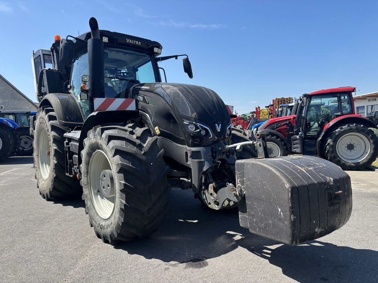 Traktor типа Valtra S394 (Stufe V), Gebrauchtmaschine в Göpfritz (Фотография 2)