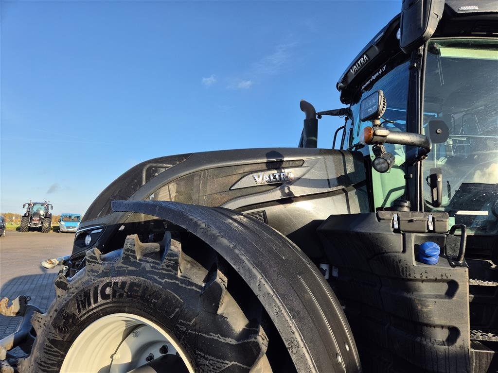 Traktor of the type Valtra S394 Twintrac, Gebrauchtmaschine in Høng (Picture 15)