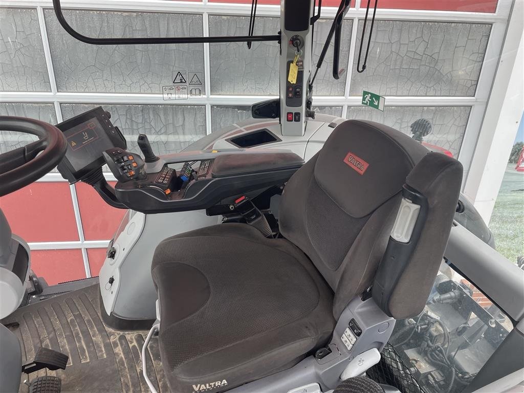 Traktor des Typs Valtra S394, Gebrauchtmaschine in Hobro (Bild 5)