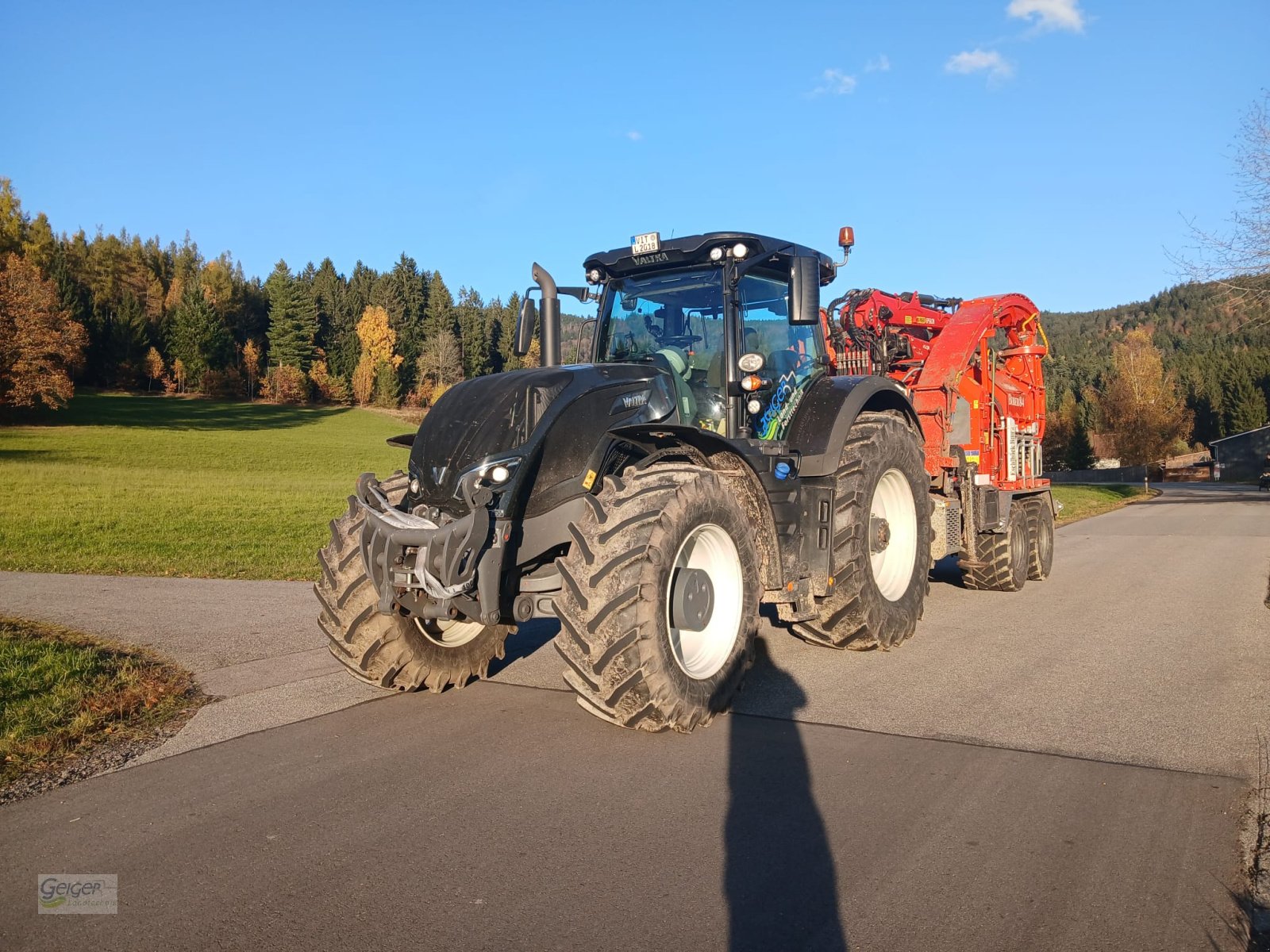 Traktor типа Valtra S394, Gebrauchtmaschine в Drachselsried (Фотография 3)