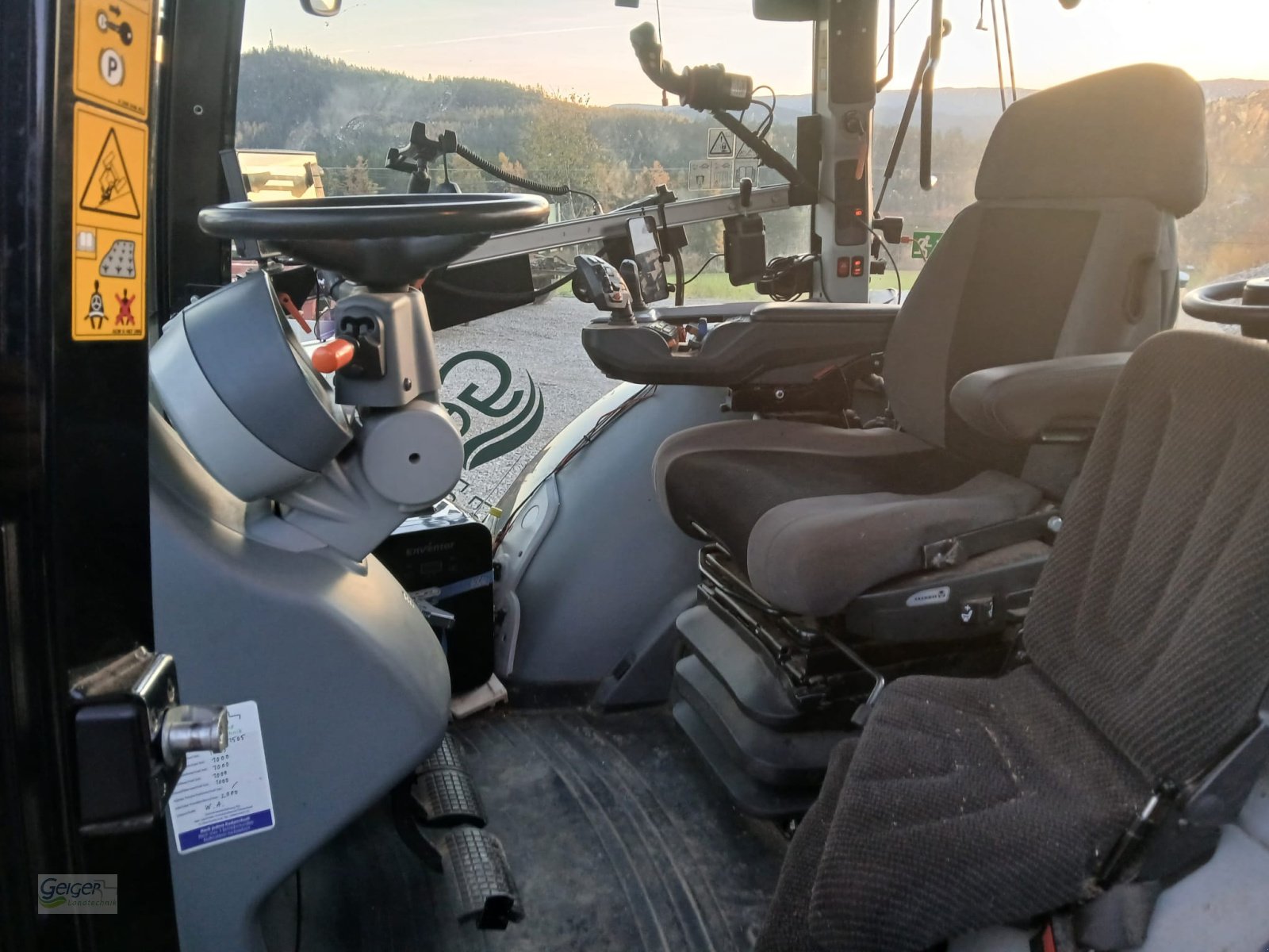 Traktor типа Valtra S394, Gebrauchtmaschine в Drachselsried (Фотография 4)