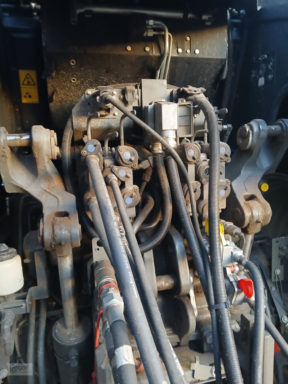 Traktor типа Valtra S394, Gebrauchtmaschine в Drachselsried (Фотография 11)