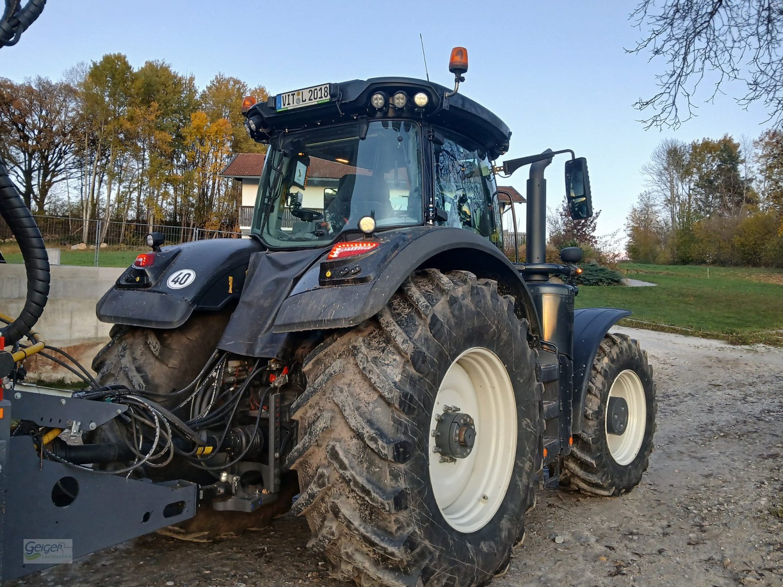 Traktor типа Valtra S394, Gebrauchtmaschine в Drachselsried (Фотография 14)