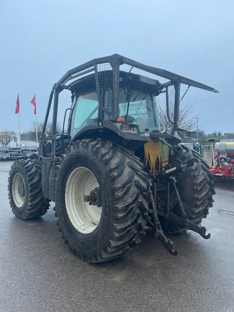 Traktor typu Valtra S394, Gebrauchtmaschine v Neufchâtel-en-Bray (Obrázek 4)