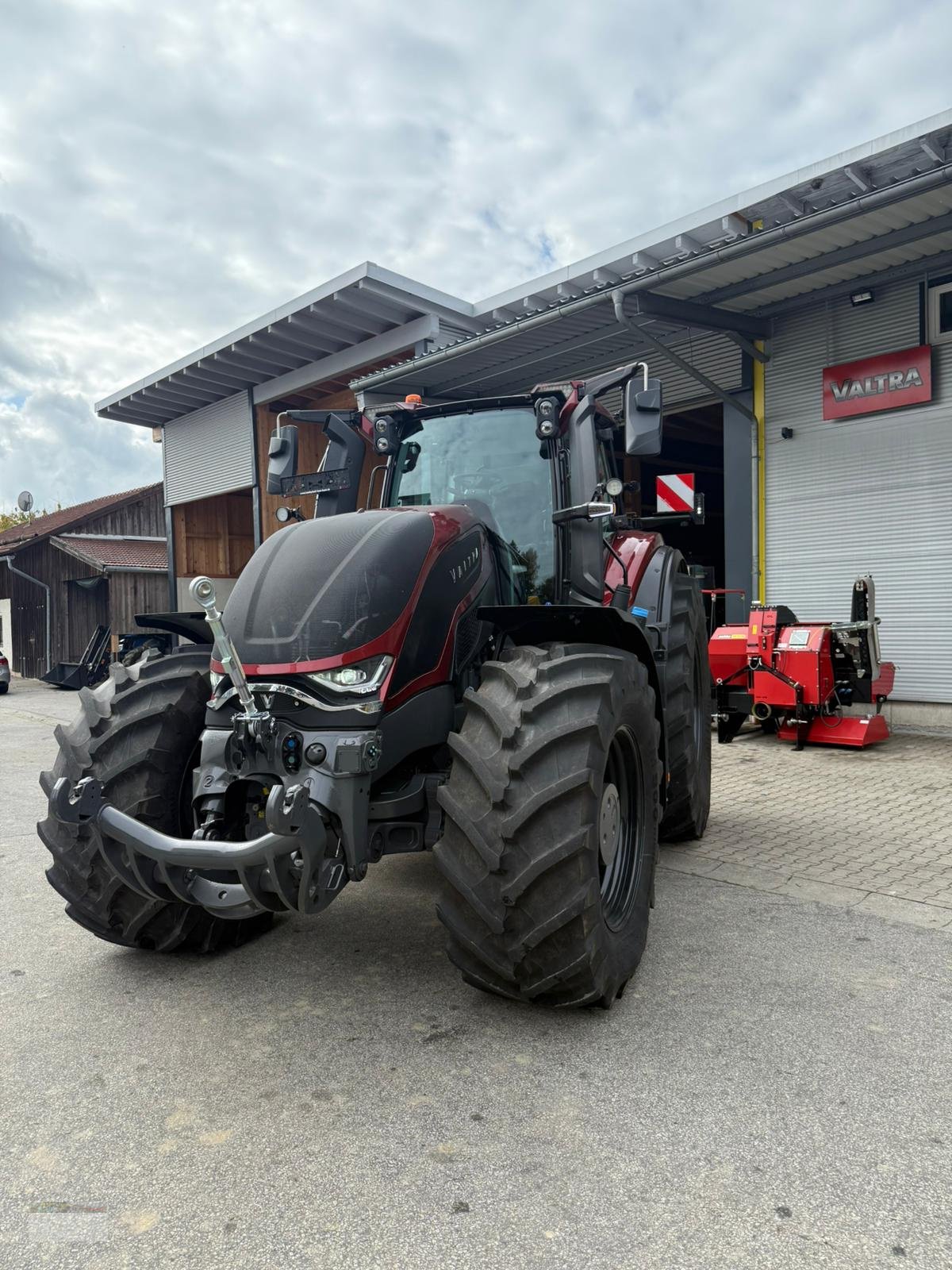 Traktor typu Valtra S416 Vorführer, Neumaschine v Fürsteneck (Obrázek 1)