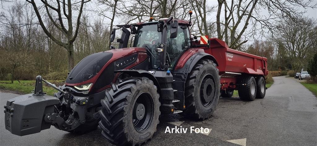 Traktor типа Valtra S416, Gebrauchtmaschine в Ringkøbing (Фотография 1)