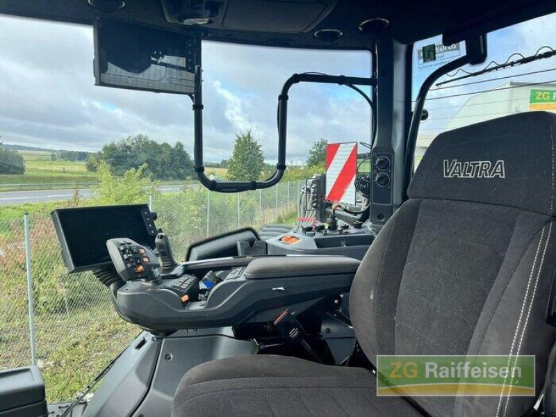 Traktor du type Valtra S416, Neumaschine en Walldürn (Photo 7)
