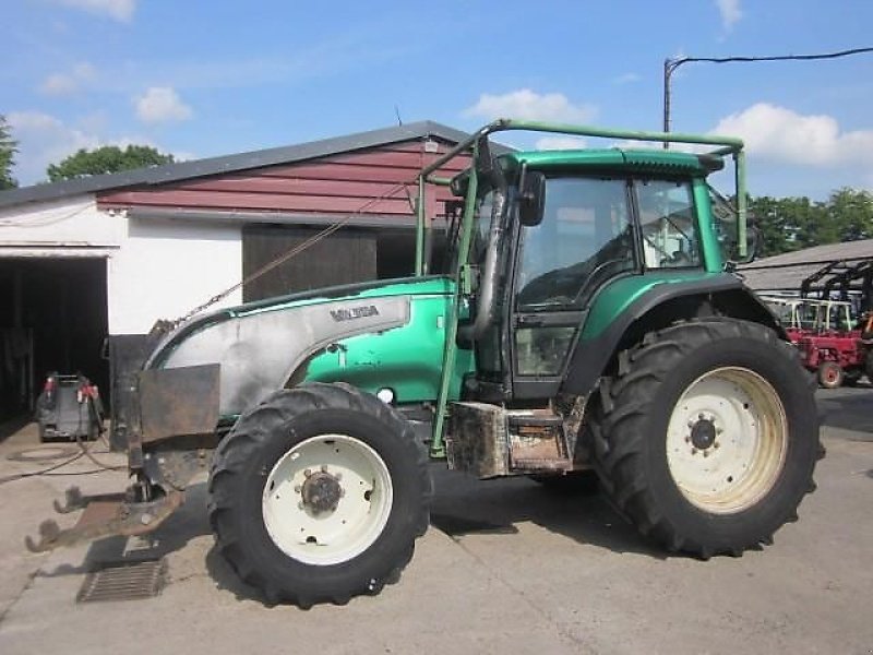 Traktor des Typs Valtra T 120, Gebrauchtmaschine in Ziegenhagen (Bild 1)