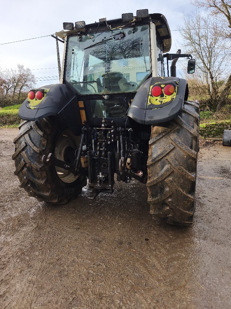 Traktor типа Valtra T 130, Gebrauchtmaschine в Saint-Rémy (Фотография 9)