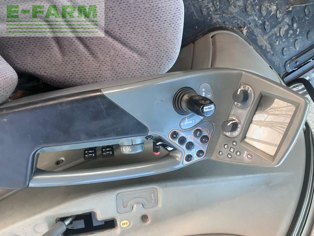 Traktor του τύπου Valtra t 132 v, Gebrauchtmaschine σε ST ANDIOL (Φωτογραφία 16)